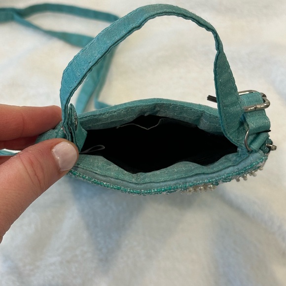 Teal Beaded Turtle Crossbody Bag - Picture 5 of 6